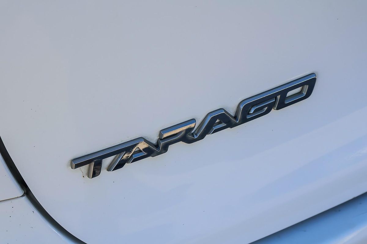 2017 Toyota Tarago GLi ACR50R