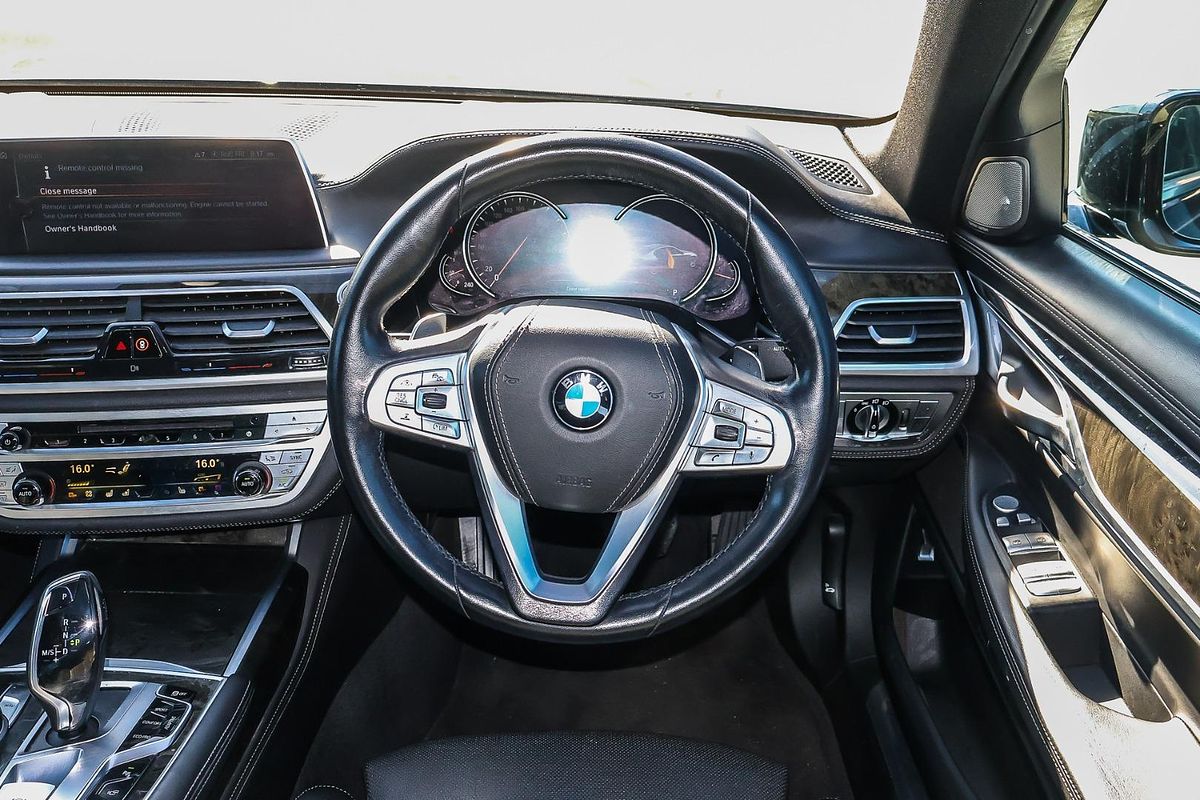 2017 BMW 7 Series 740i G11