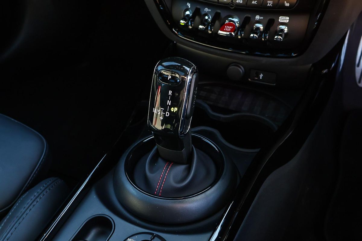 2019 MINI Clubman John Cooper Works F54 LCI