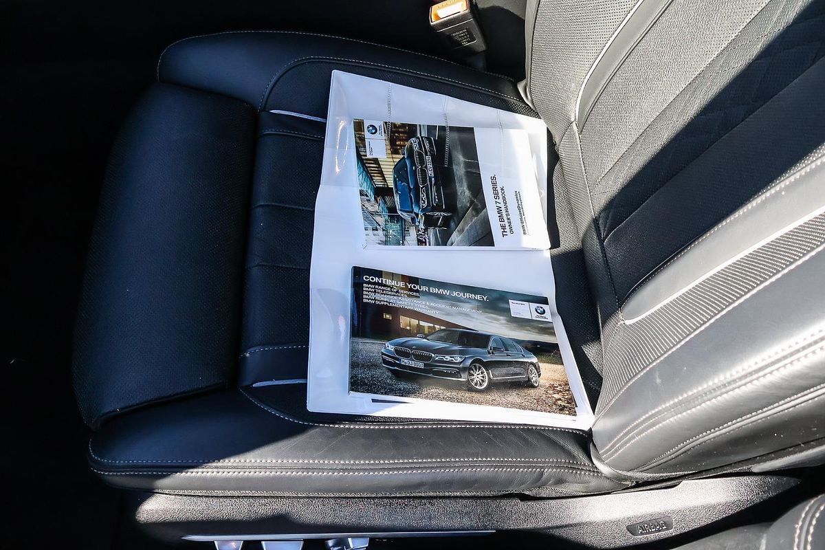 2017 BMW 7 Series 740i G11