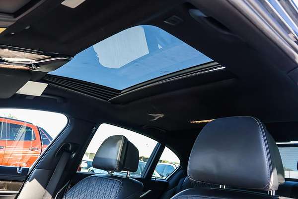 2017 BMW 7 Series 740i G11
