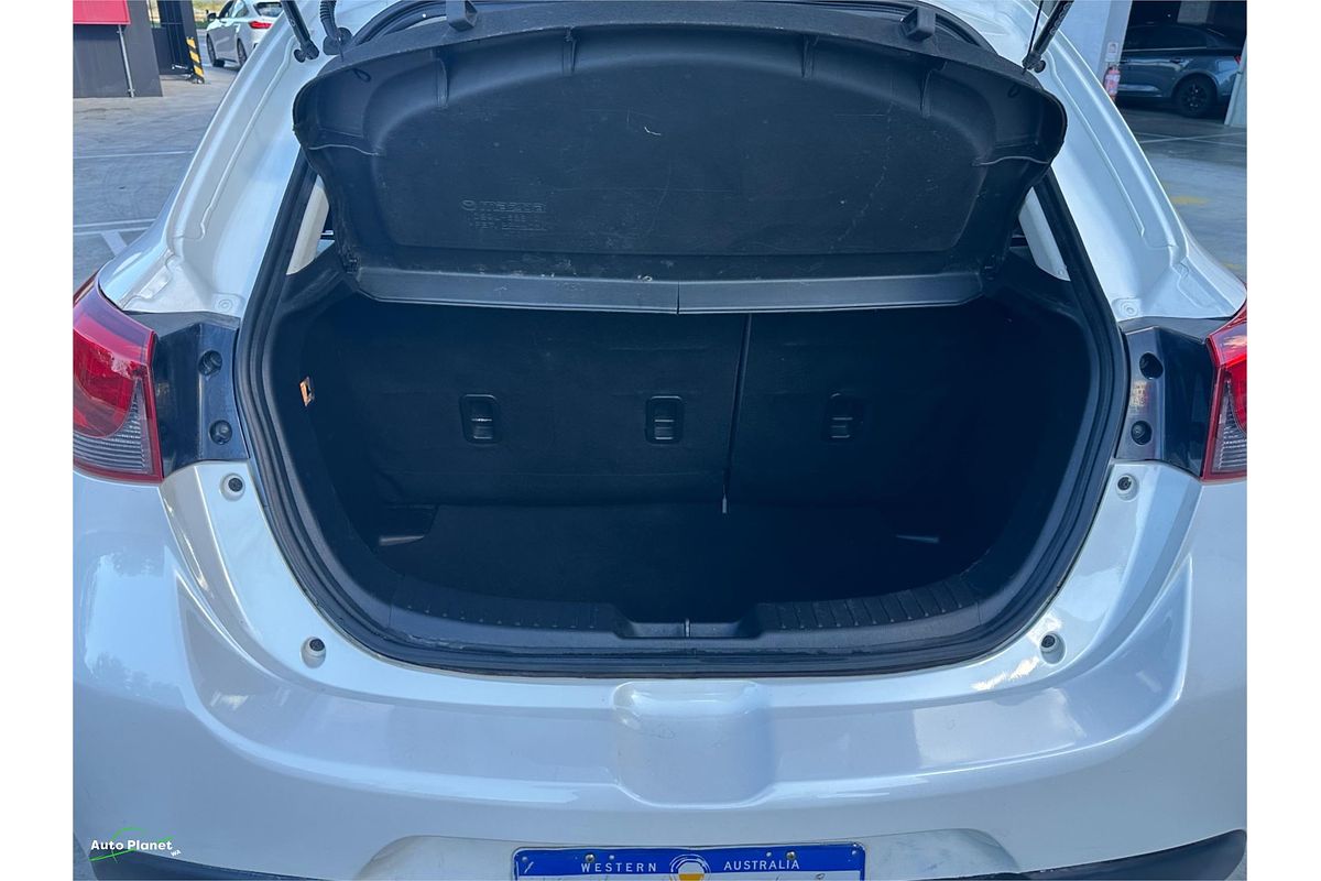 2015 Mazda 2 Maxx DJ Series