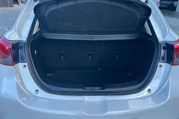 2015 Mazda 2 Maxx DJ Series