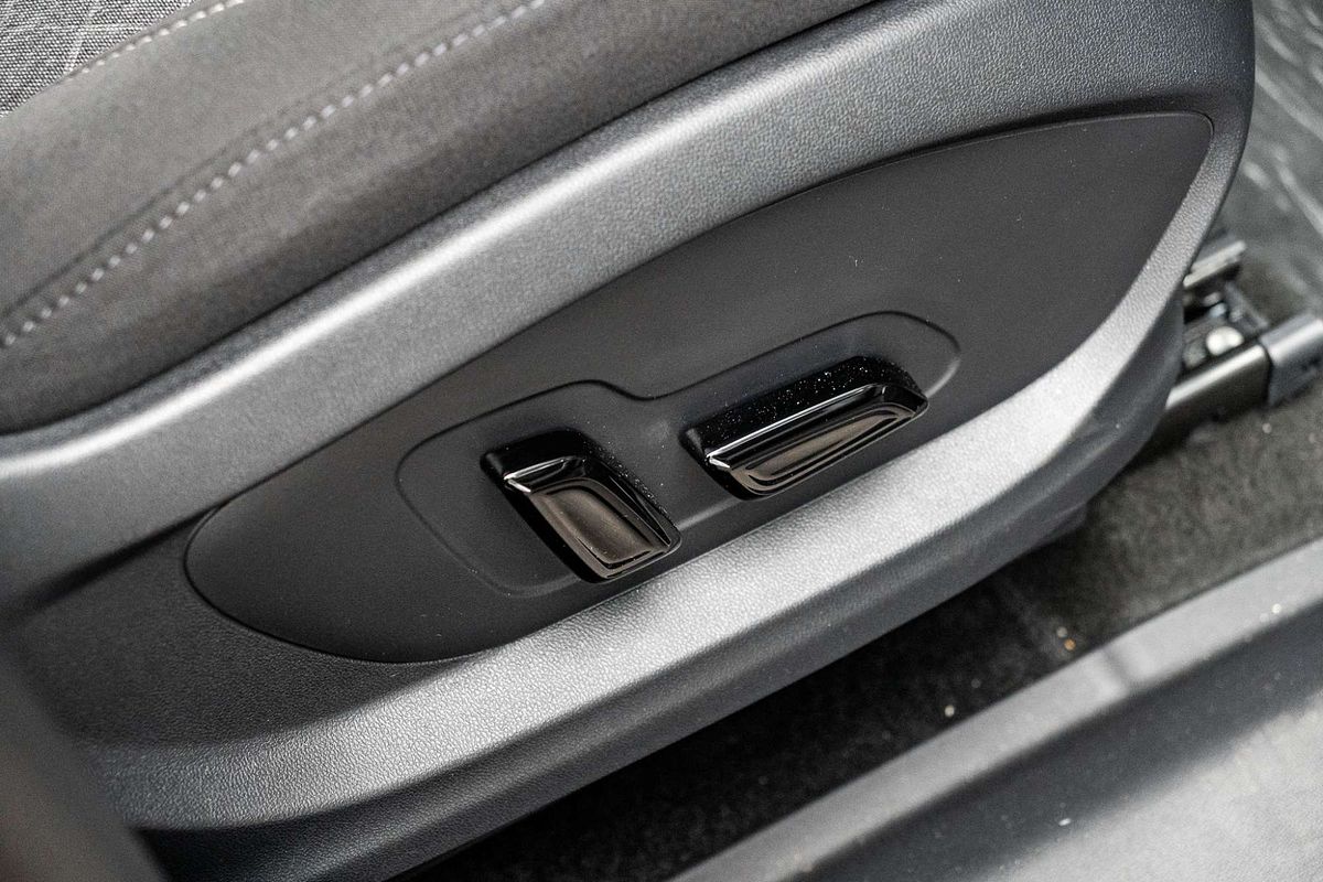 2025 MG QS Excite IS31