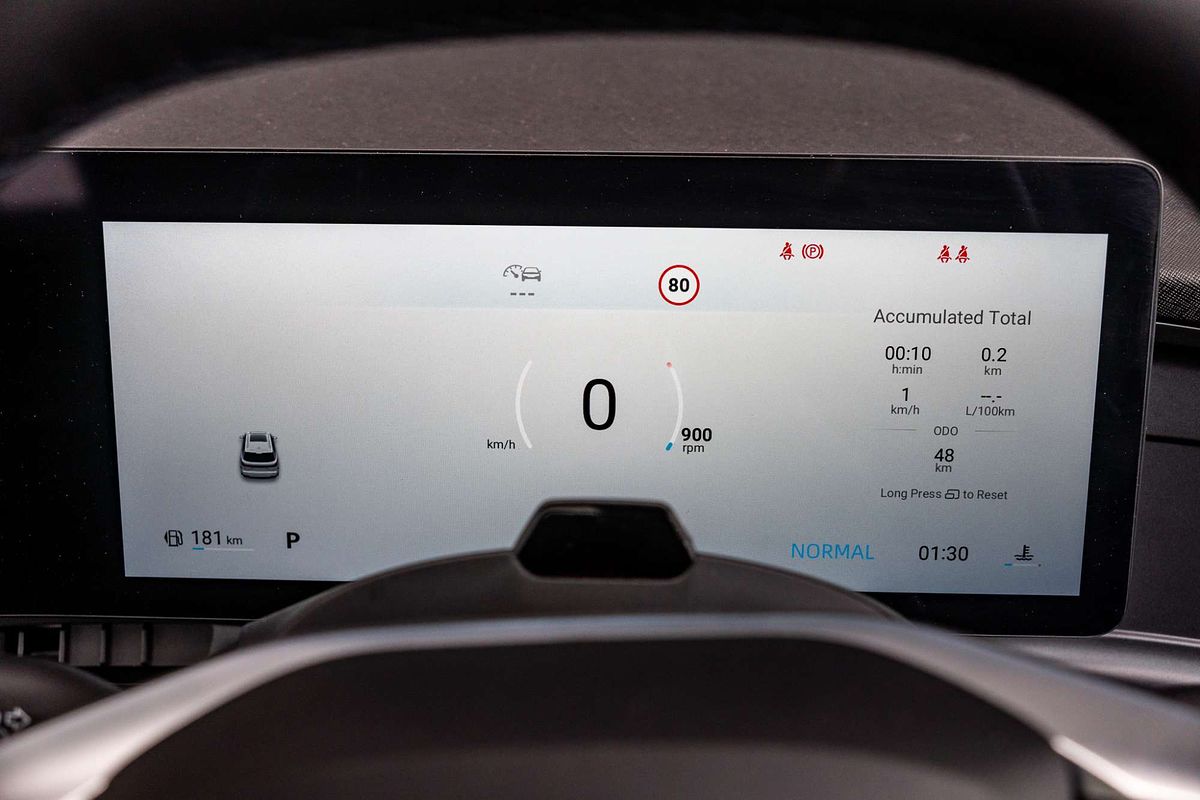 2025 MG QS Excite IS31