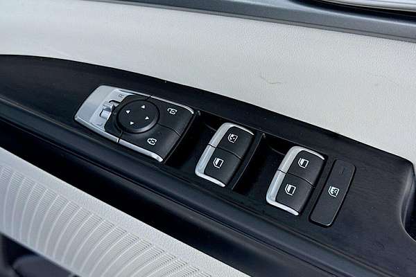 2023 Kia Carnival S KA4