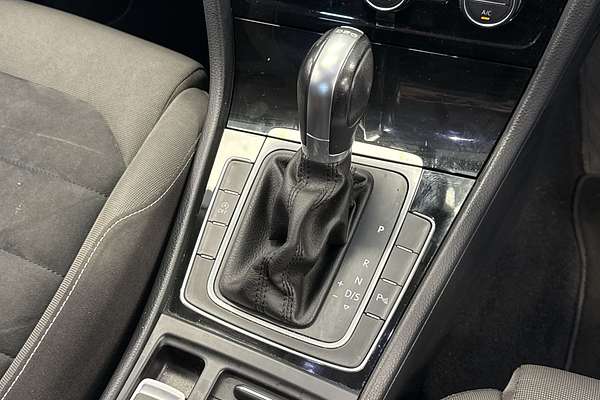 2015 Volkswagen Golf 103TSI Highline 7