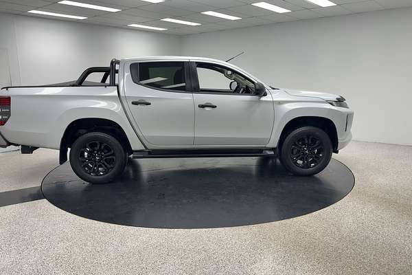 2023 Mitsubishi Triton GLX-R MR 4X4