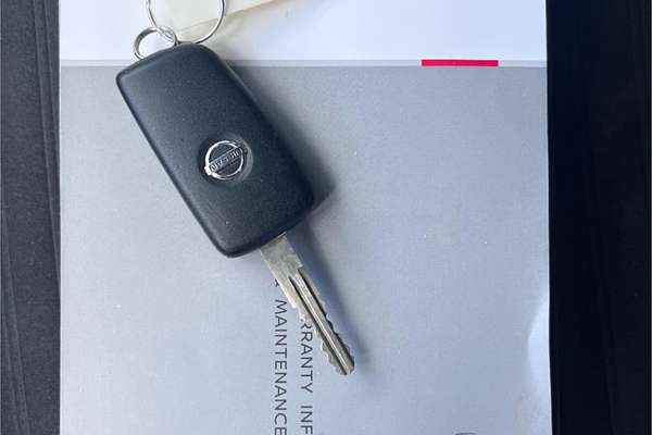 2021 Nissan Navara SL D23 Rear Wheel Drive