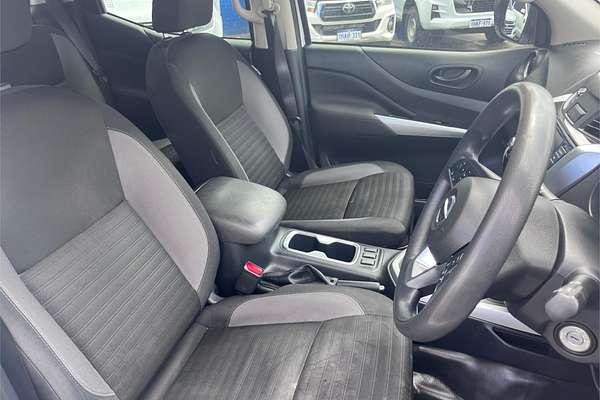 2021 Nissan Navara SL D23 Rear Wheel Drive