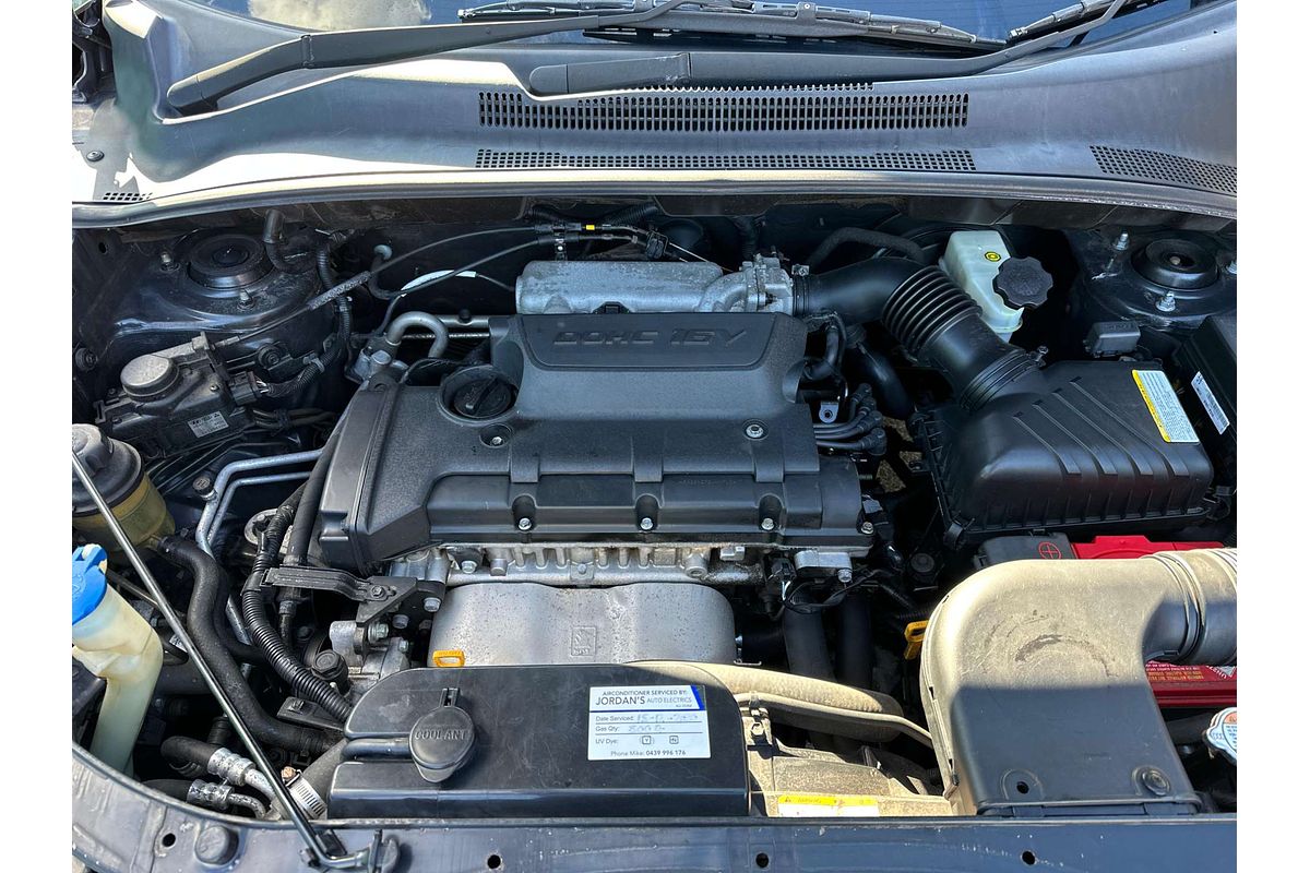 2009 Kia Sportage LX KM2