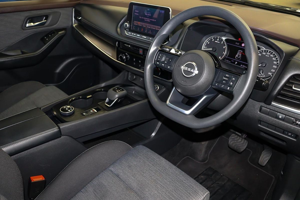 2024 Nissan X-TRAIL ST T33