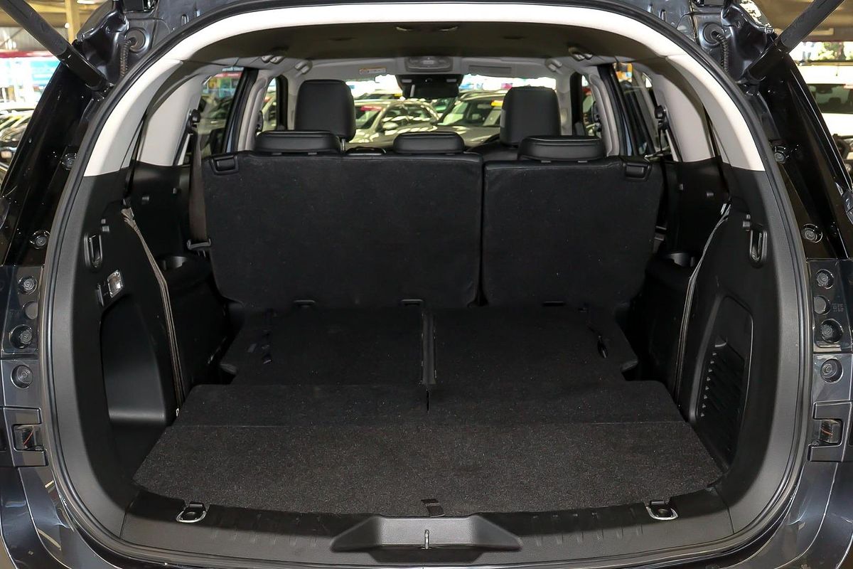 2024 Isuzu MU-X LS-T