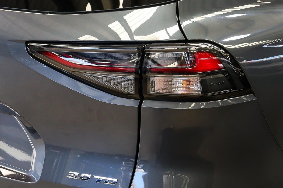 2024 Isuzu MU-X LS-T