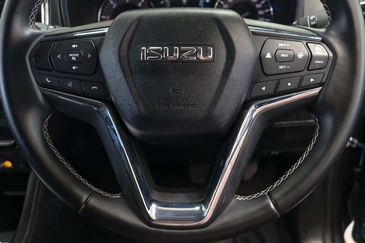 2024 Isuzu MU-X LS-T