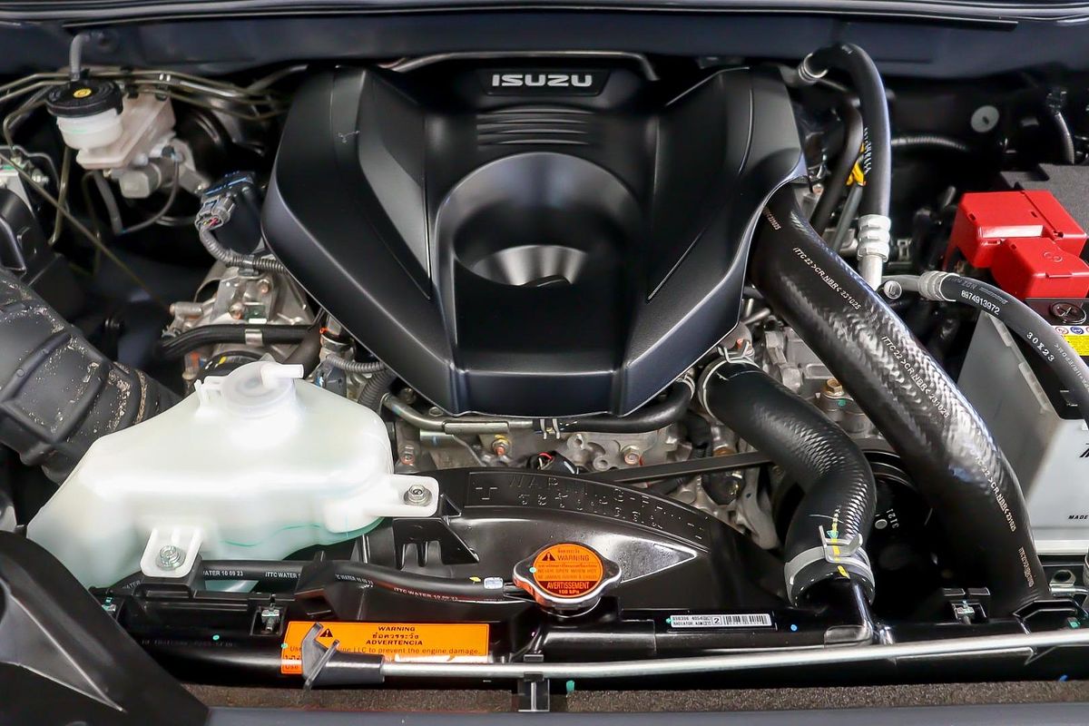 2024 Isuzu MU-X LS-T