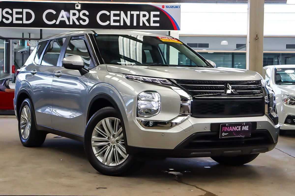 2024 Mitsubishi Outlander ES ZM