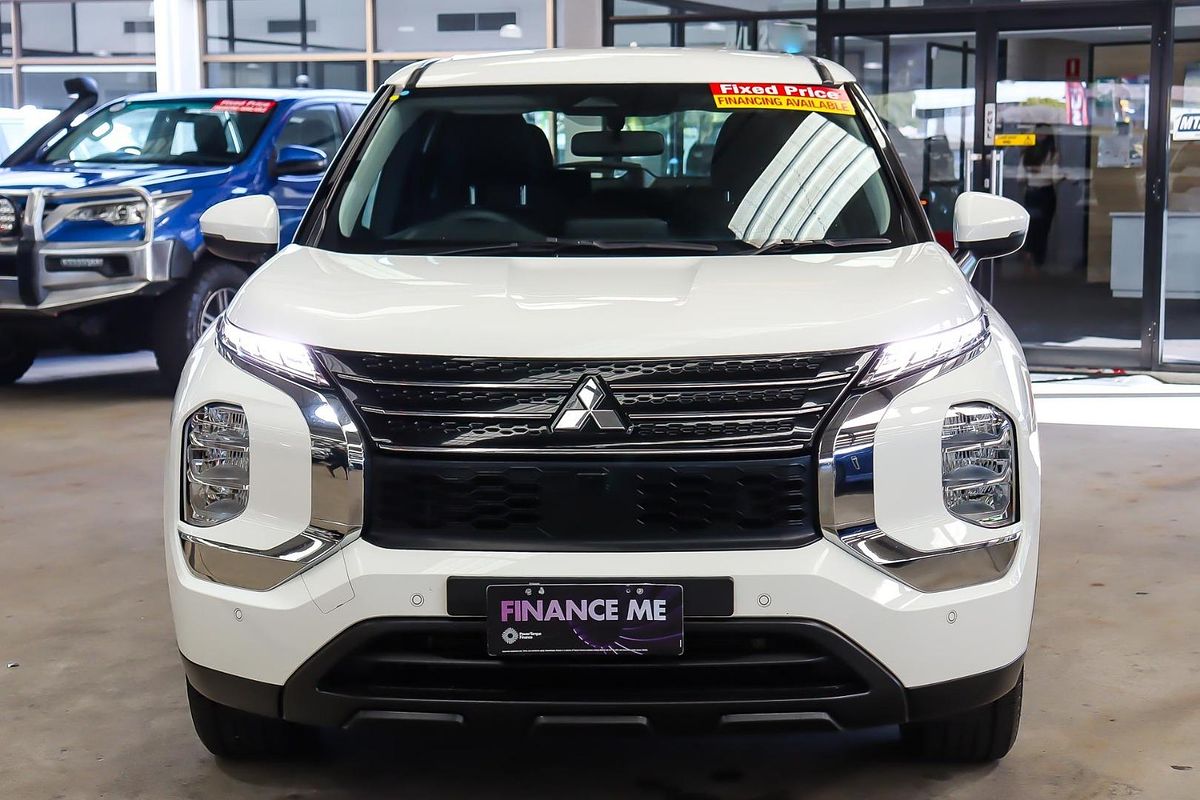 2024 Mitsubishi Outlander ES ZM