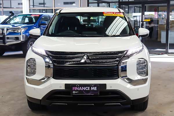 2024 Mitsubishi Outlander ES ZM