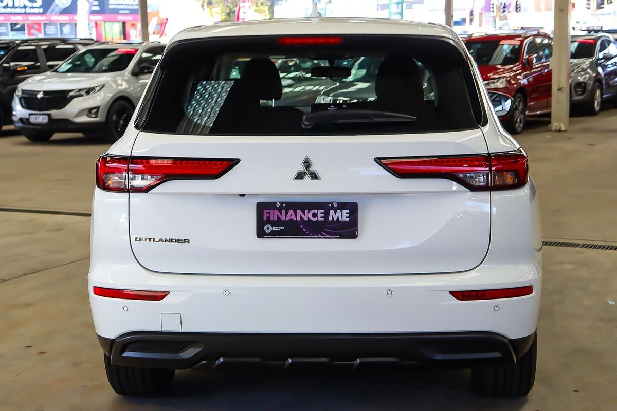 2024 Mitsubishi Outlander ES ZM