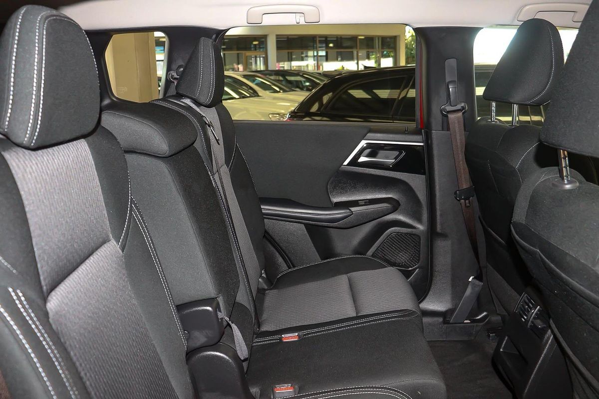 2024 Mitsubishi Outlander LS ZM
