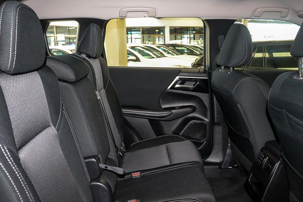 2024 Mitsubishi Outlander ES ZM