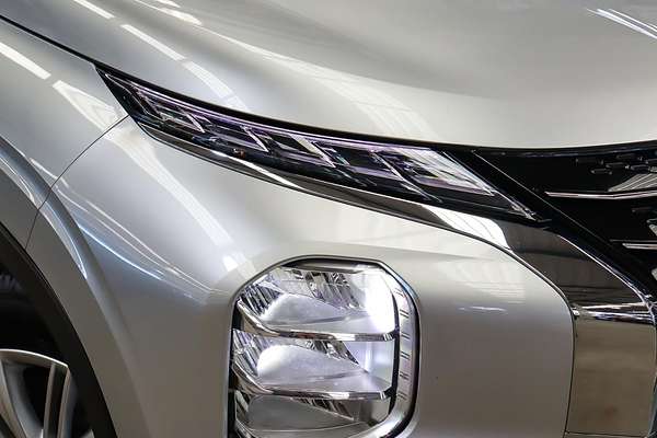 2024 Mitsubishi Outlander ES ZM