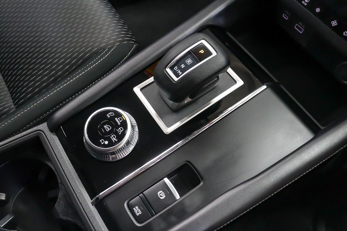 2024 Mitsubishi Outlander ES ZM