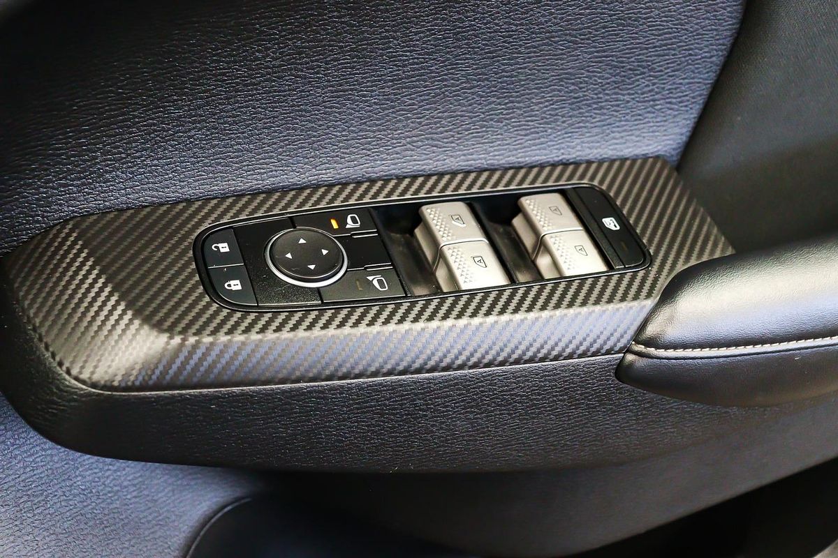 2024 Mitsubishi Outlander ES ZM