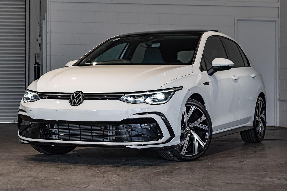 2023 Volkswagen Golf 110TSI R-Line 8