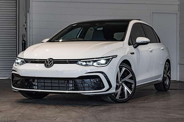 2023 Volkswagen Golf 110TSI R-Line 8