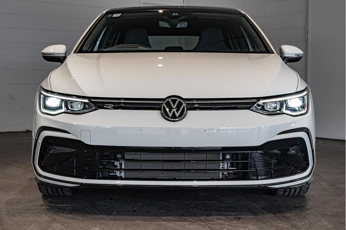 2023 Volkswagen Golf 110TSI R-Line 8