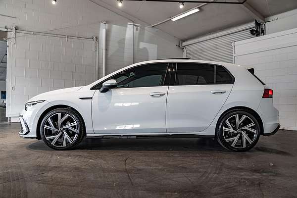 2023 Volkswagen Golf 110TSI R-Line 8