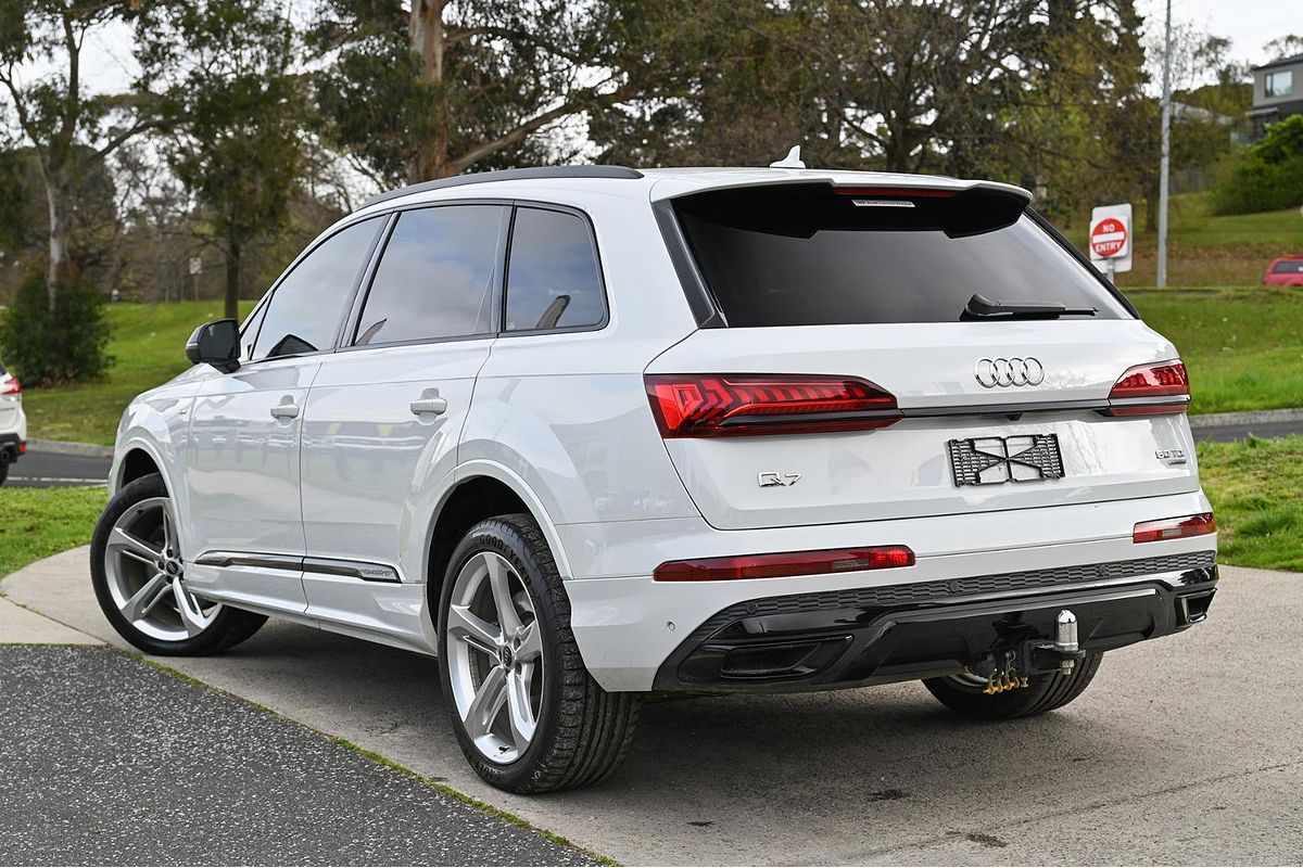 2023 Audi Q7 50 TDI S line 4M