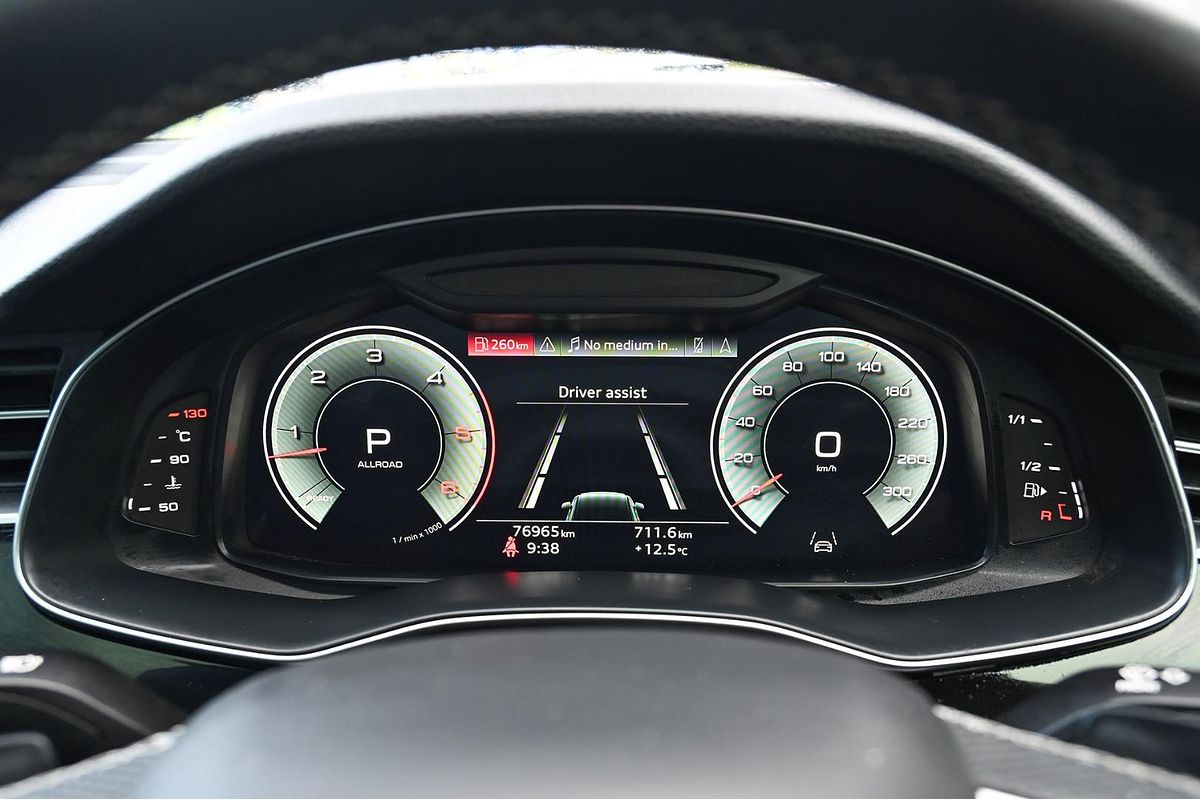 2023 Audi Q7 50 TDI S line 4M