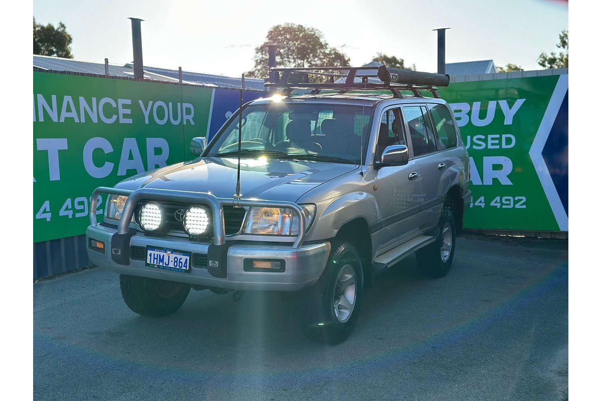 2001 Toyota Landcruiser GXL FZJ105R