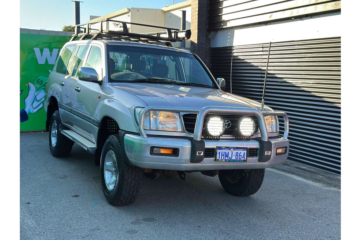 2001 Toyota Landcruiser GXL FZJ105R