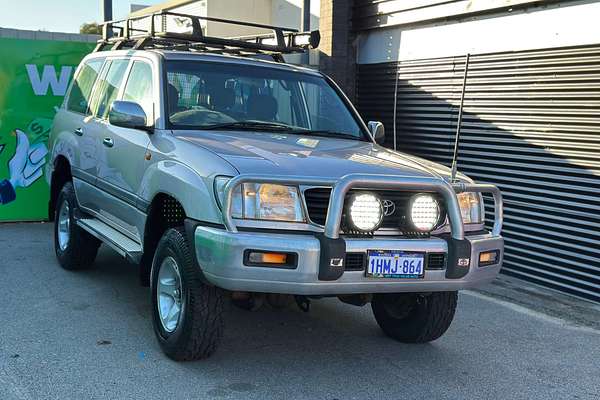 2001 Toyota Landcruiser GXL FZJ105R