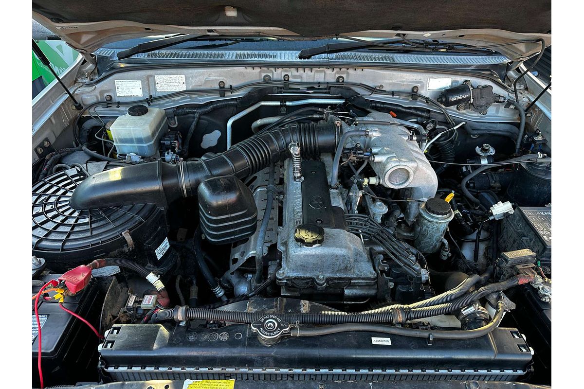2001 Toyota Landcruiser GXL FZJ105R