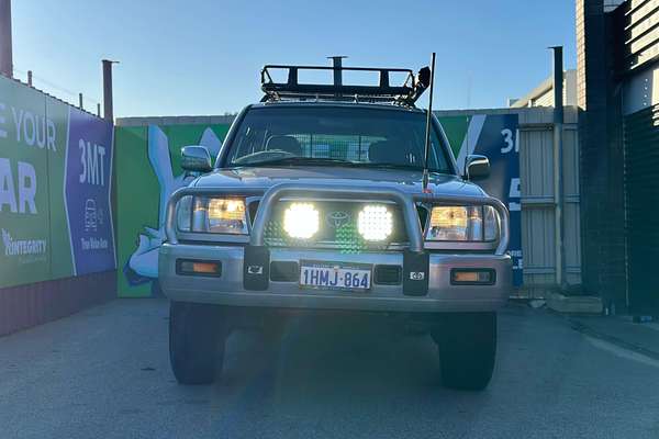 2001 Toyota Landcruiser GXL FZJ105R