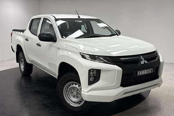 2019 Mitsubishi Triton GLX MR 4X4