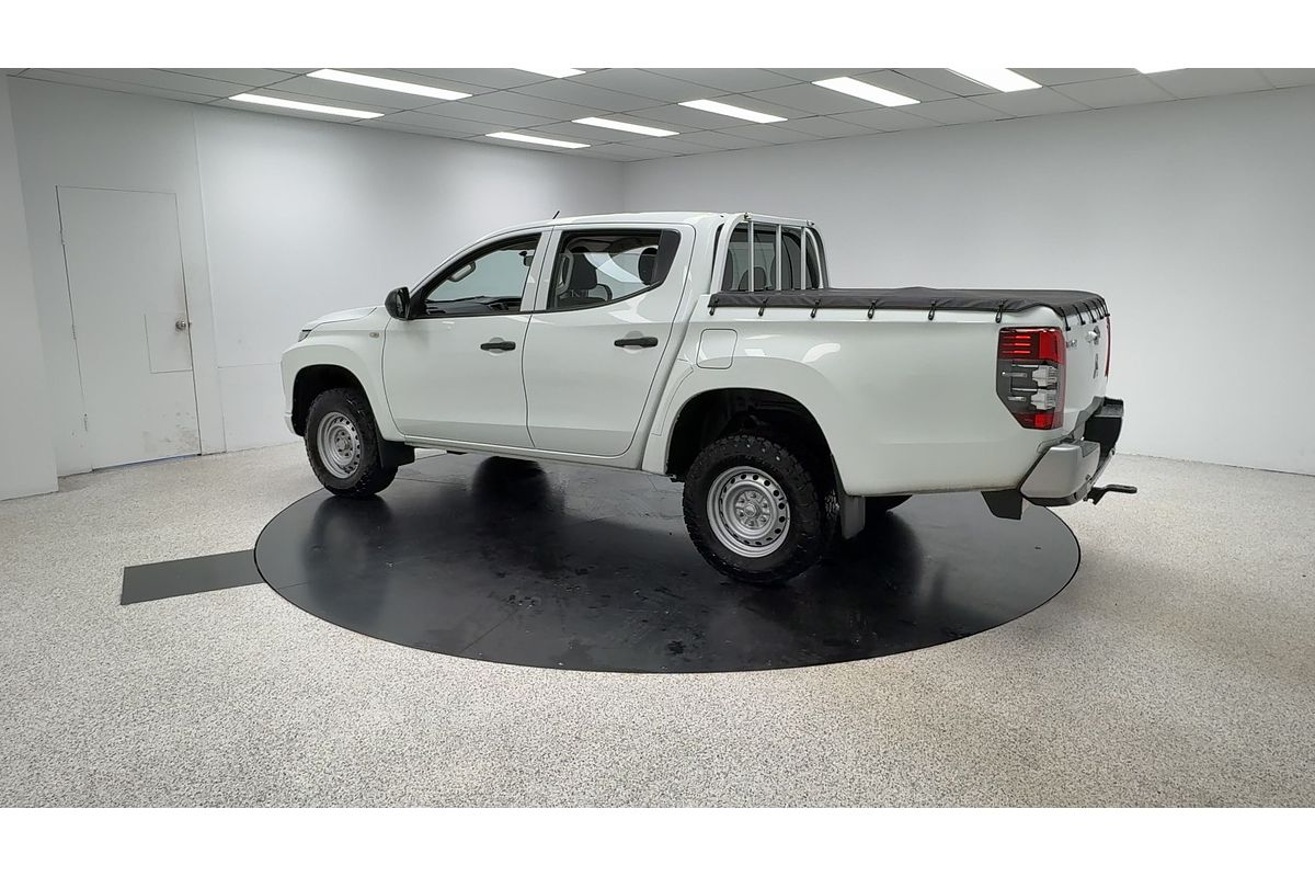 2019 Mitsubishi Triton GLX MR 4X4