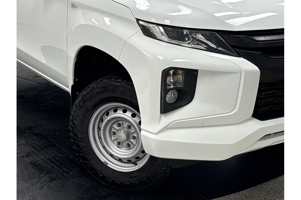 2019 Mitsubishi Triton GLX MR 4X4