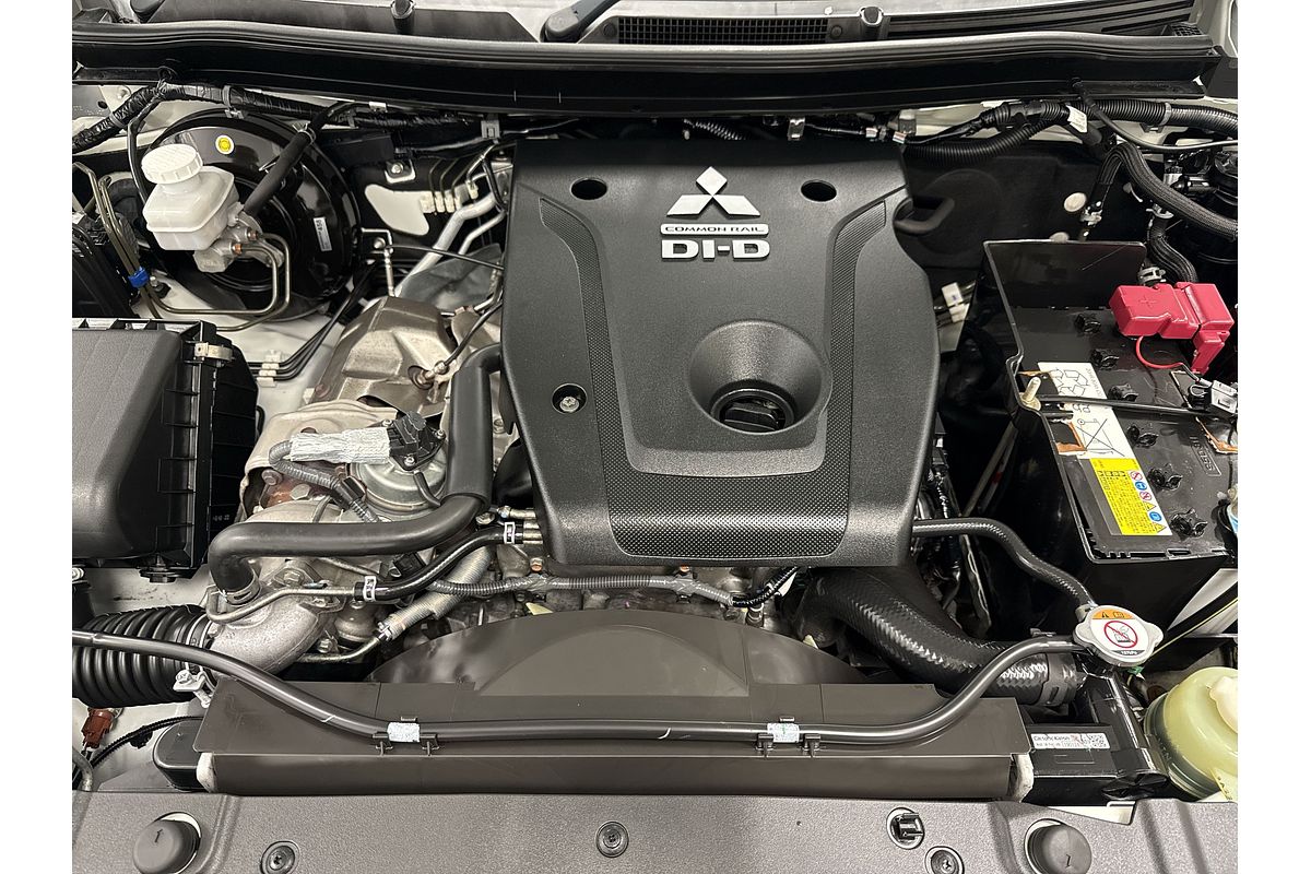 2019 Mitsubishi Triton GLX MR 4X4