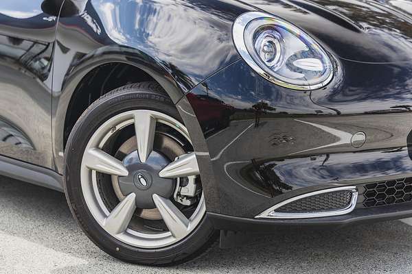 2025 GWM Ora Standard Range ES11