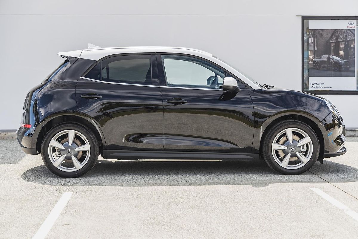 2025 GWM Ora Standard Range ES11