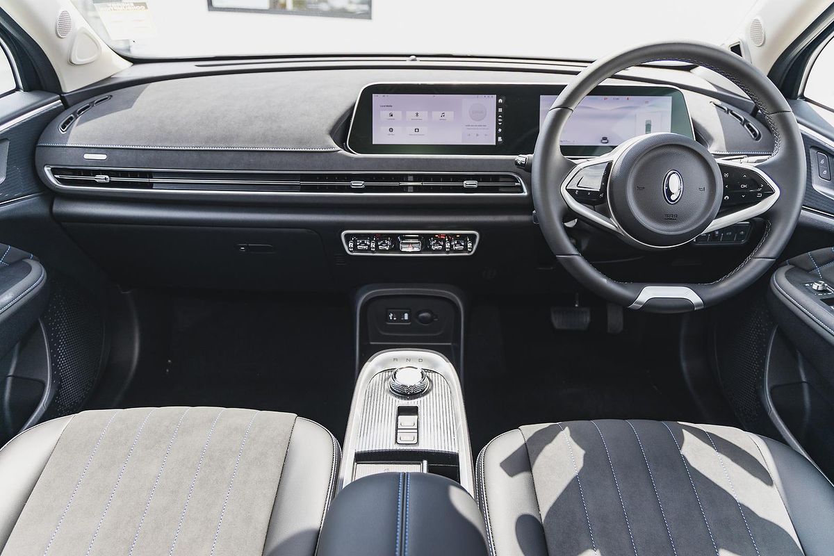 2025 GWM Ora Standard Range ES11