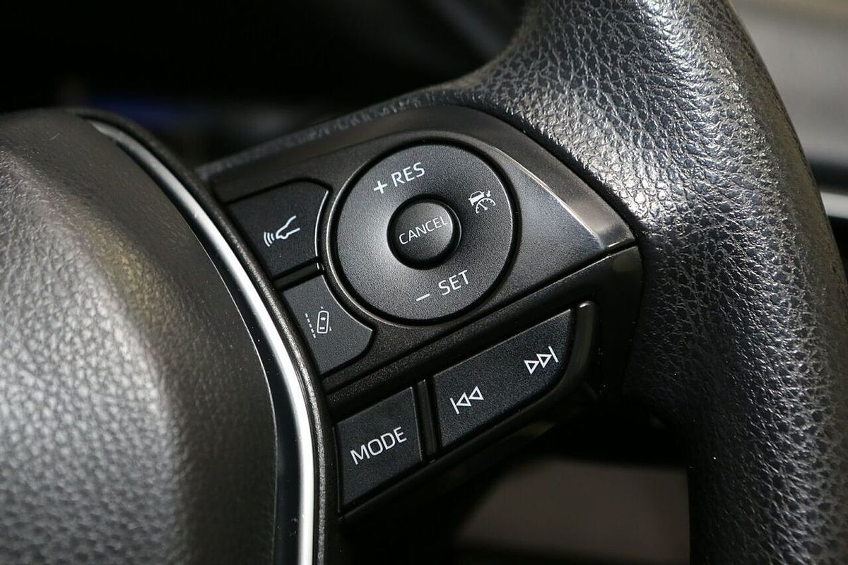 2018 Toyota Camry Ascent AXVH71R