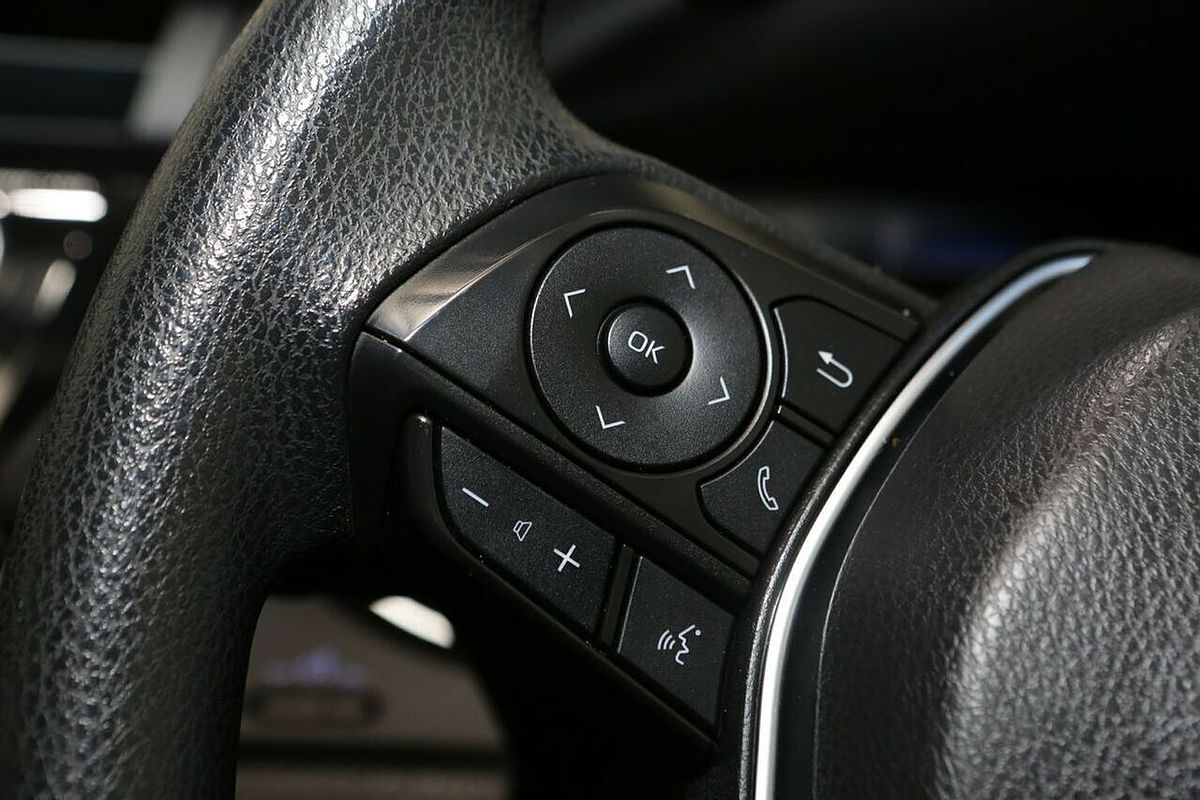 2018 Toyota Camry Ascent AXVH71R