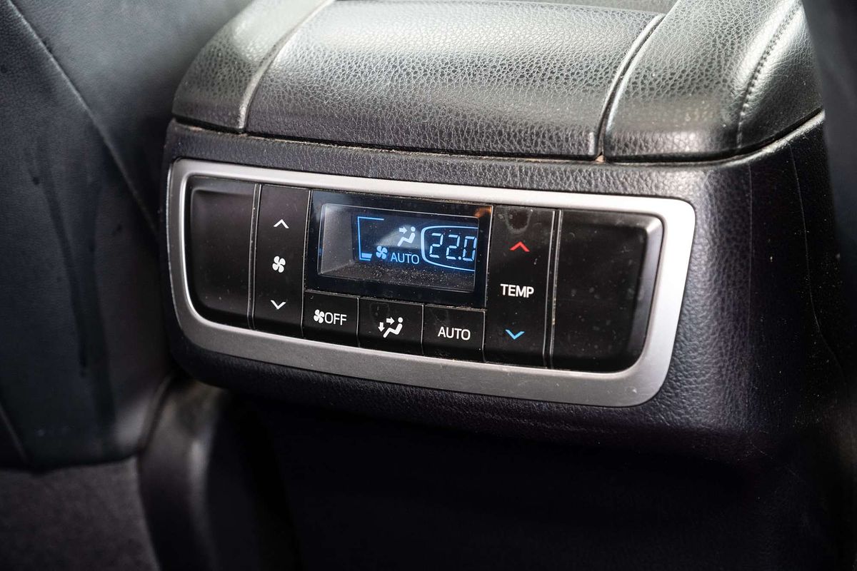 2014 Toyota Kluger Grande GSU55R